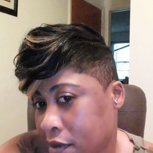 Meet your Posher, Camellia